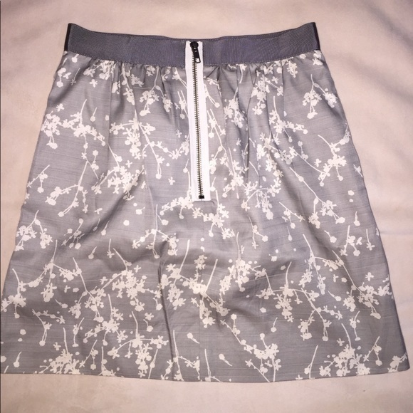 NWOT Ann Taylor Loft Skirt - Picture 2 of 8